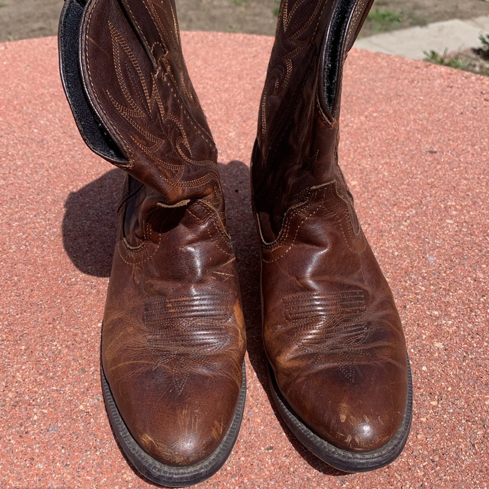 Women’s Brown Leather Western Boots - Picture 2 of 6